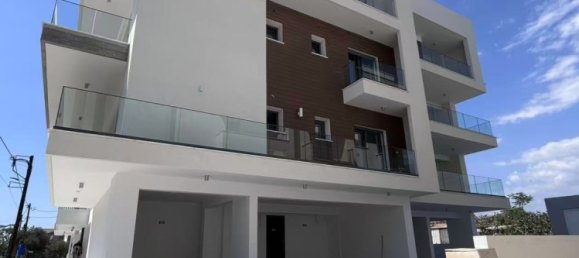 Ático de 3 dormitorios en Kato Polemidia, Cyprus No. 32427 3