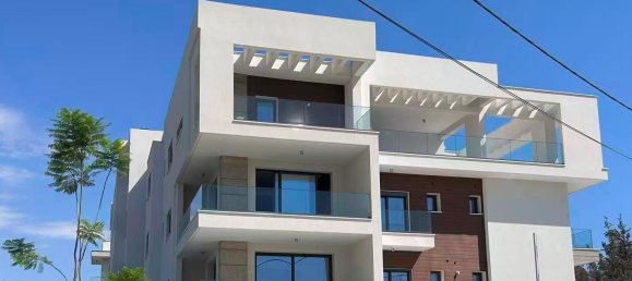 Ático de 3 dormitorios en Kato Polemidia, Cyprus No. 32427 2