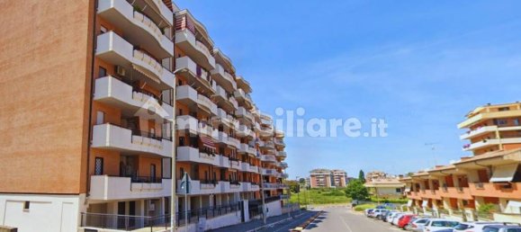 3 bedrooms Penthouse in Pomezia, Italy No. 324041 2