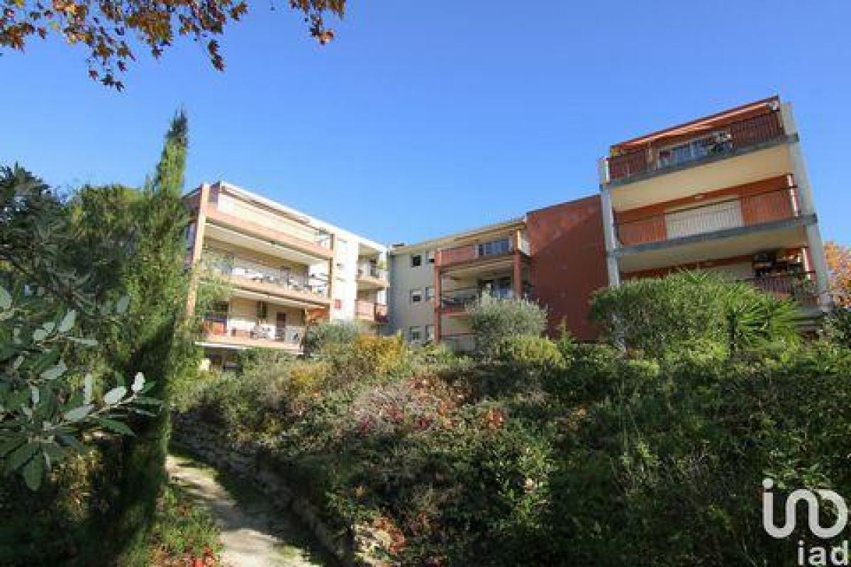 Studio in the Condo in Toulon, France No. 7368