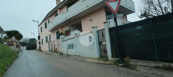 3 chambres Villa à Pescara, Italy No. 65969 4