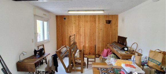 2 Schlafzimmer Haus in Correze, France, Nr. 277323 8