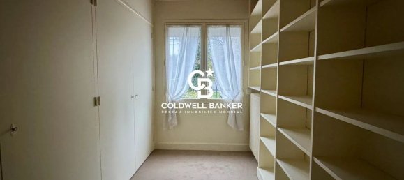 4 Schlafzimmer Haus in Loches, France, Nr. 330052 20