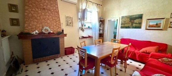 Дом с 7 комнатами в Торре де Пассери, Италия № 283464 5