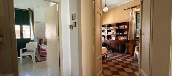 Дом с 7 комнатами в Торре де Пассери, Италия № 283464 20