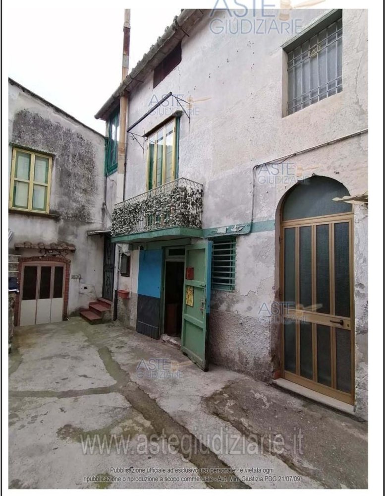 Apartamento de 5 habitaciónes en Giffoni Valle Piana, Italy No. 31177