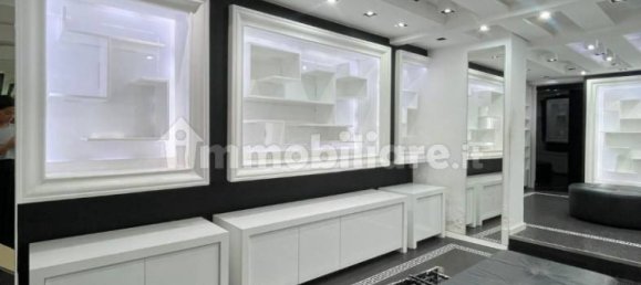 5غرفة عقار تجاري في Palermo, Italy رقم 335084 7