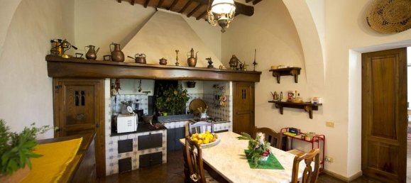 7 bedrooms Apartment in Siena, Italy No. 213881 2