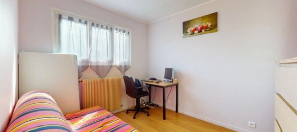 3 bedrooms House in Coubron, France No. 358515 11