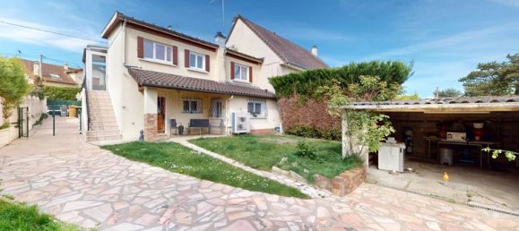 3 bedrooms House in Coubron, France No. 358515 2