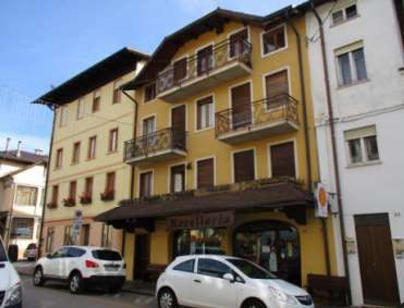 2 bedrooms Apartment in Asiago, Italy No. 339638