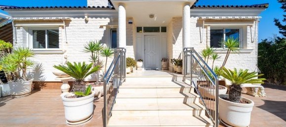5 bedrooms Villa for sale in Torrevieja, Alicante, Valencian Community, Spain № 365564 2
