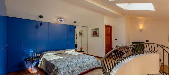 5 bedrooms Apartment in Castiglione del Lago, Italy No. 335817 3