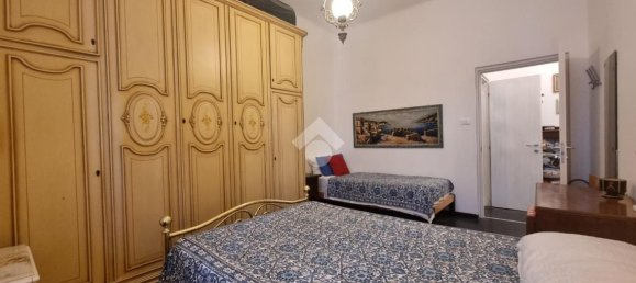 Квартира с 4 комнатами в Генуя, Италия № 233609 10