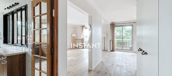 2 chambres Appartement à Le Raincy, France No. 179185 3