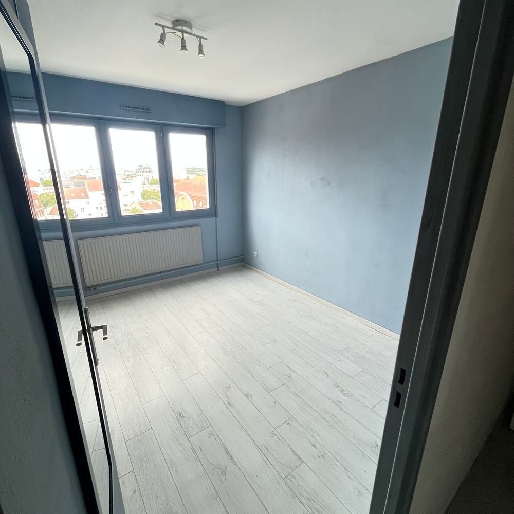Apartamento de 2 habitaciónes en Metz, France No. 320612