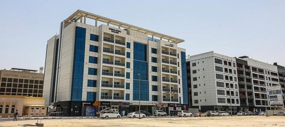 Edificio en Dubai, UAE 39948 m² No. 8920 2