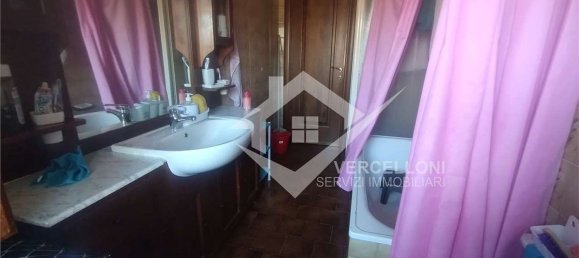 3-Zimmer Wohnung in Novara, Italy, Nr. 76473 6