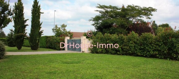 4 bedrooms House in Villemandeur, France No. 51827 25