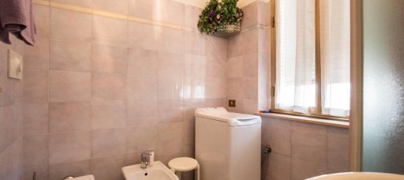 3-salle Appartement à Lodi, Italy No. 43446 14