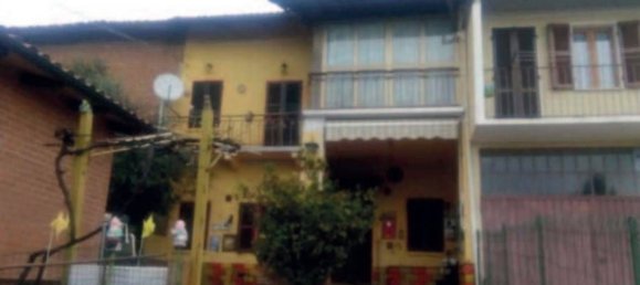 3غرفة شقة في Alfiano Natta, Italy رقم 214534 7