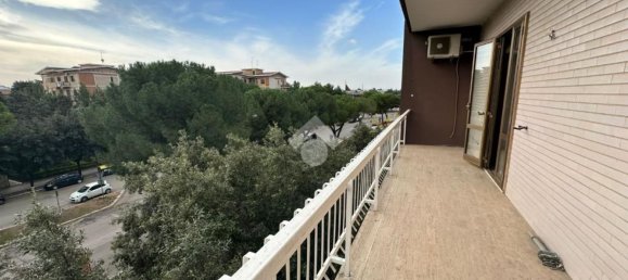 5-salle Appartement à Foggia, Italy No. 117252 6