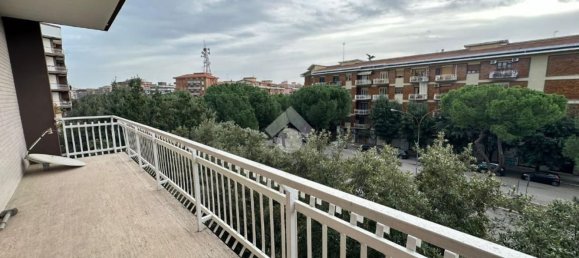 5-salle Appartement à Foggia, Italy No. 117252 5