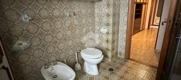 5-salle Appartement à Foggia, Italy No. 117252 18