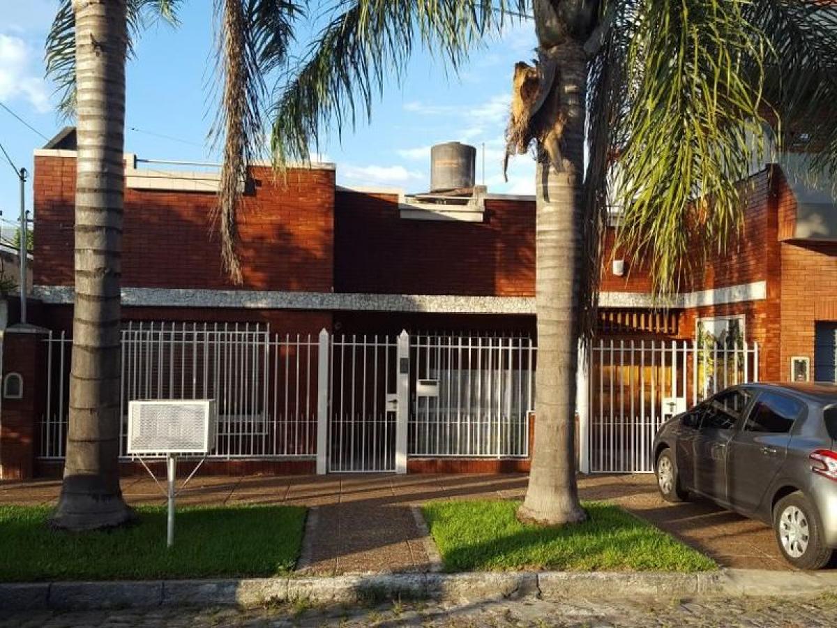 Дом с 2 спальнями в Трес де Фебреро, Аргентина № 7324