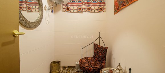 65m² Commercial property in Portimao, Portugal No. 153100 9