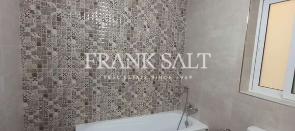 3 bedrooms Apartment in Marsalforn, Malta No. 6190 13