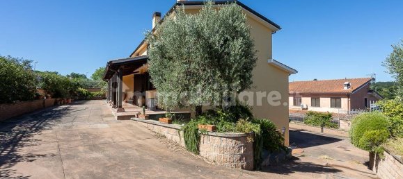 3 bedrooms Villa in Magliano Romano, Italy No. 350299 2