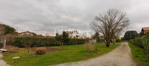 5-Zimmer Villa in Bellinzago Novarese, Italy, Nr. 38170 2