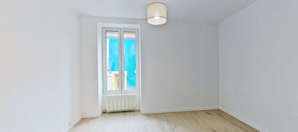 Casa de 2 dormitorios en Reze, France No. 109347 4