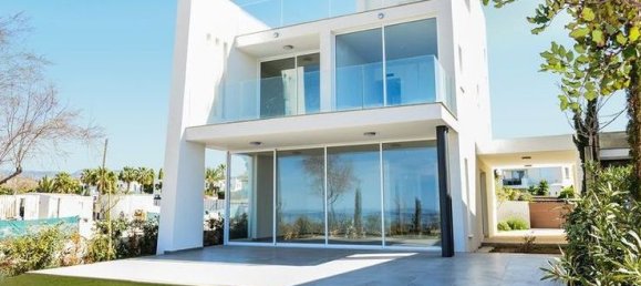 3 bedrooms Villa in Chloraka, Cyprus No. 32198 5