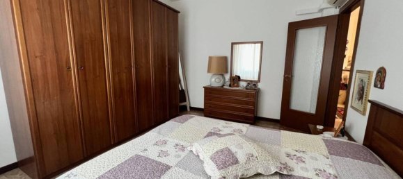 3غرفة شقة في Carimate, Italy رقم 22413 33