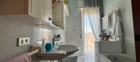 3غرفة شقة في Carimate, Italy رقم 22413 39