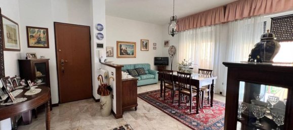 3غرفة شقة في Carimate, Italy رقم 22413 11