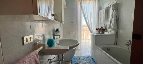 3غرفة شقة في Carimate, Italy رقم 22413 43