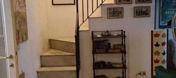 5 rooms Apartment in Rome, Italy No. 202619 27