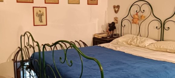 5 rooms Apartment in Rome, Italy No. 202619 4