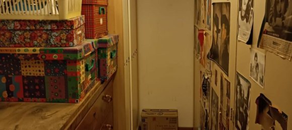 5 rooms Apartment in Rome, Italy No. 202619 5