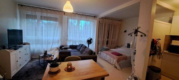 Studio in Reims, France No. 220946 3