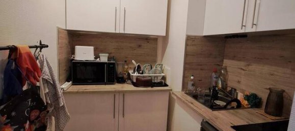 Studio in Reims, France No. 220946 5