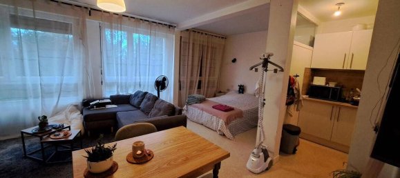 Studio in Reims, France No. 220946 2