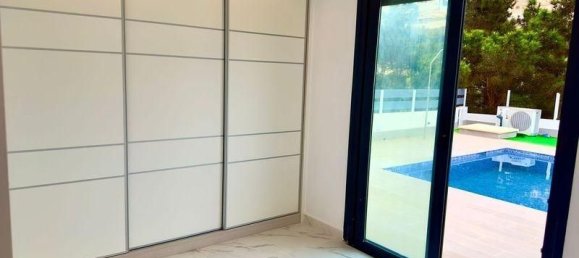 Вилла с 4 спальнями в Рохалес, Испания № 30562 9