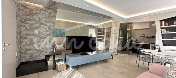 9 bedrooms House in Rimini, Italy No. 326385 2