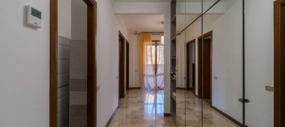 4غرفة شقة في Milan, Italy رقم 246778 11