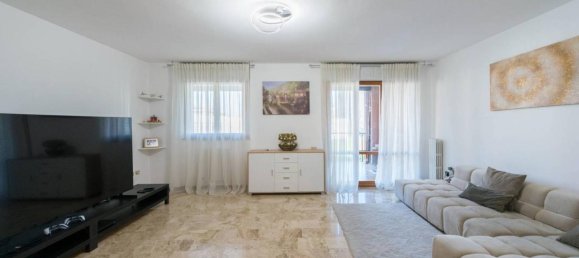 4غرفة شقة في Milan, Italy رقم 246778 15