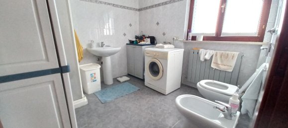 4غرفة فيلا في Isso, Italy رقم 121905 3